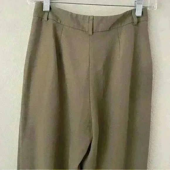 Forever21 Contemporary Pleated Pants - Picture 8 of 9